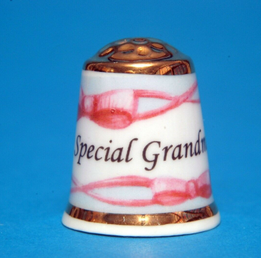 Miss-Mouse-Thimbles-Ayshford-For-My-Very-Special-Grandma-Gold-Top-Thimble-B86-154573382002