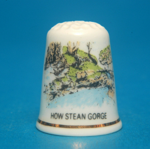 How-Stean-Gorge-Yorkshire-China-Thimble-B35-164031359405